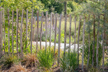 Afbeelding in Gallery-weergave laden, Engelse kastanjerol, 3 draden, latafstand 5,0 cm L460 x H120 cm of 180cm